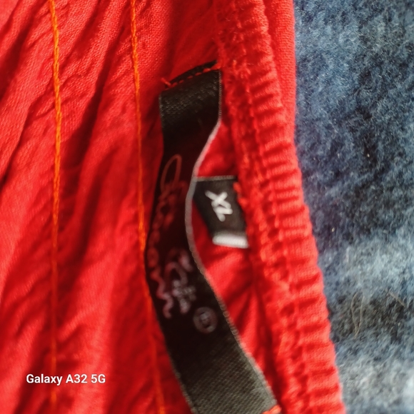 GIOCOM Size XL Elegant Red Halter Dress - Picture 15 of 15